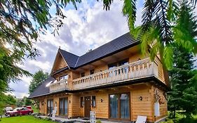 Osada Witów - Domek we wsi